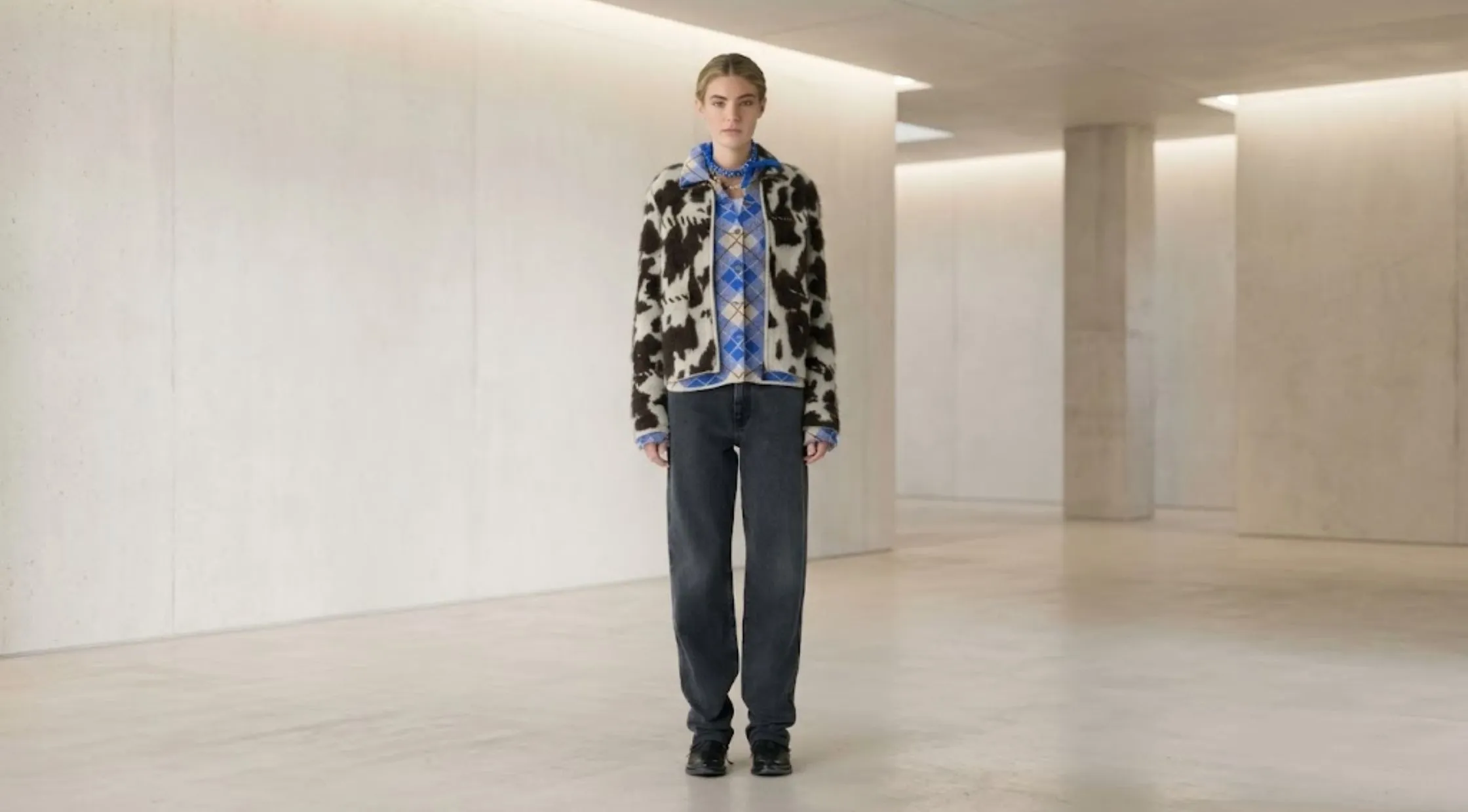 How to Choose a Luxury Cashmere Sweater That Looks Good and Lasts